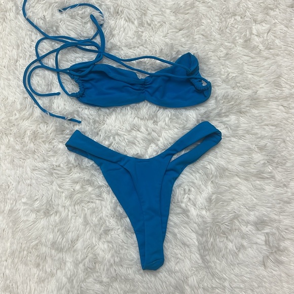 LIPS + HONEY Dani Bikini Set - Turquoise - Picture 4 of 4